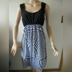 Zooni Collection Black/White Dress Women's Size Medium